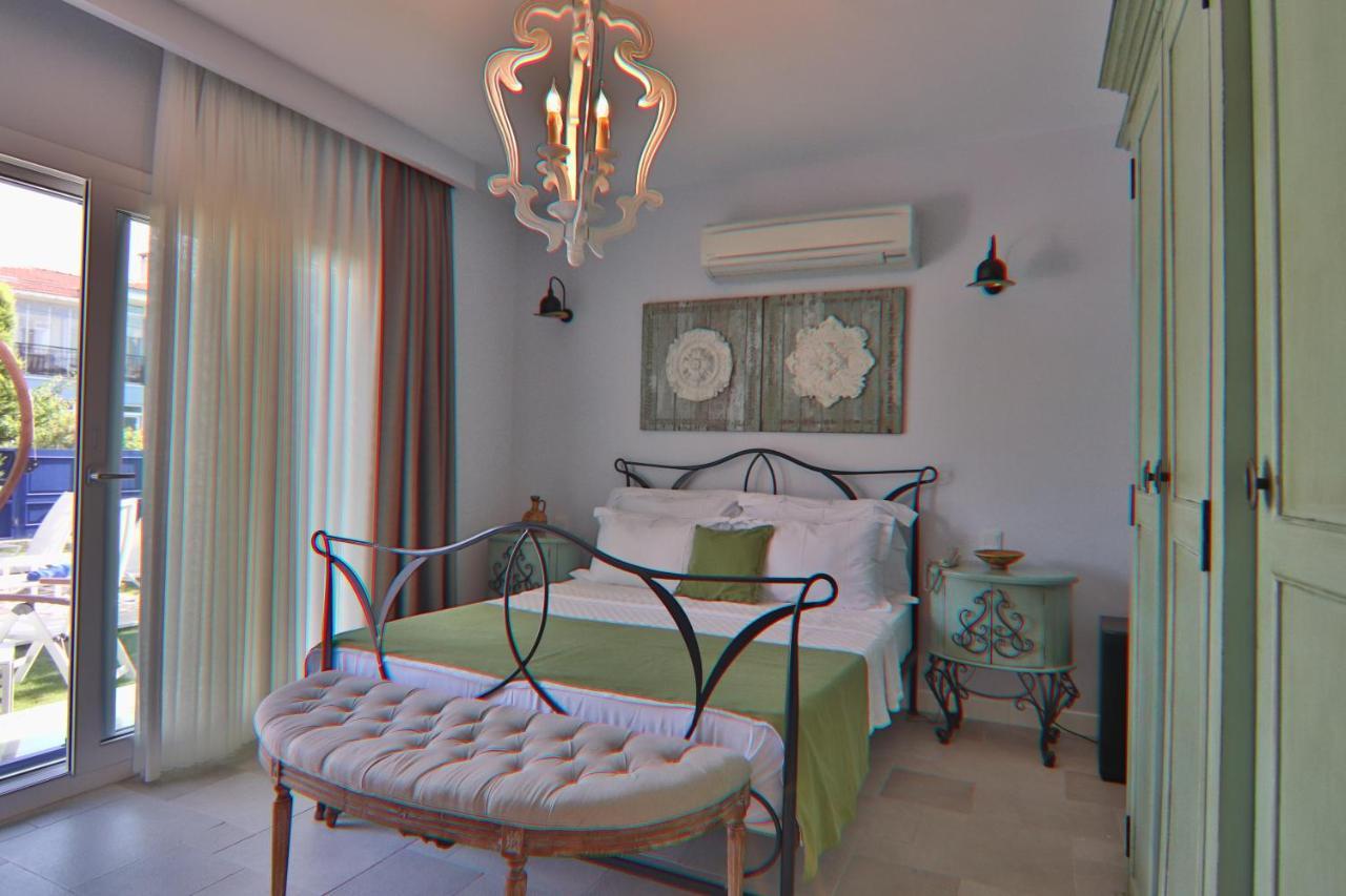 Alacaat Otel Alacati Exterior photo